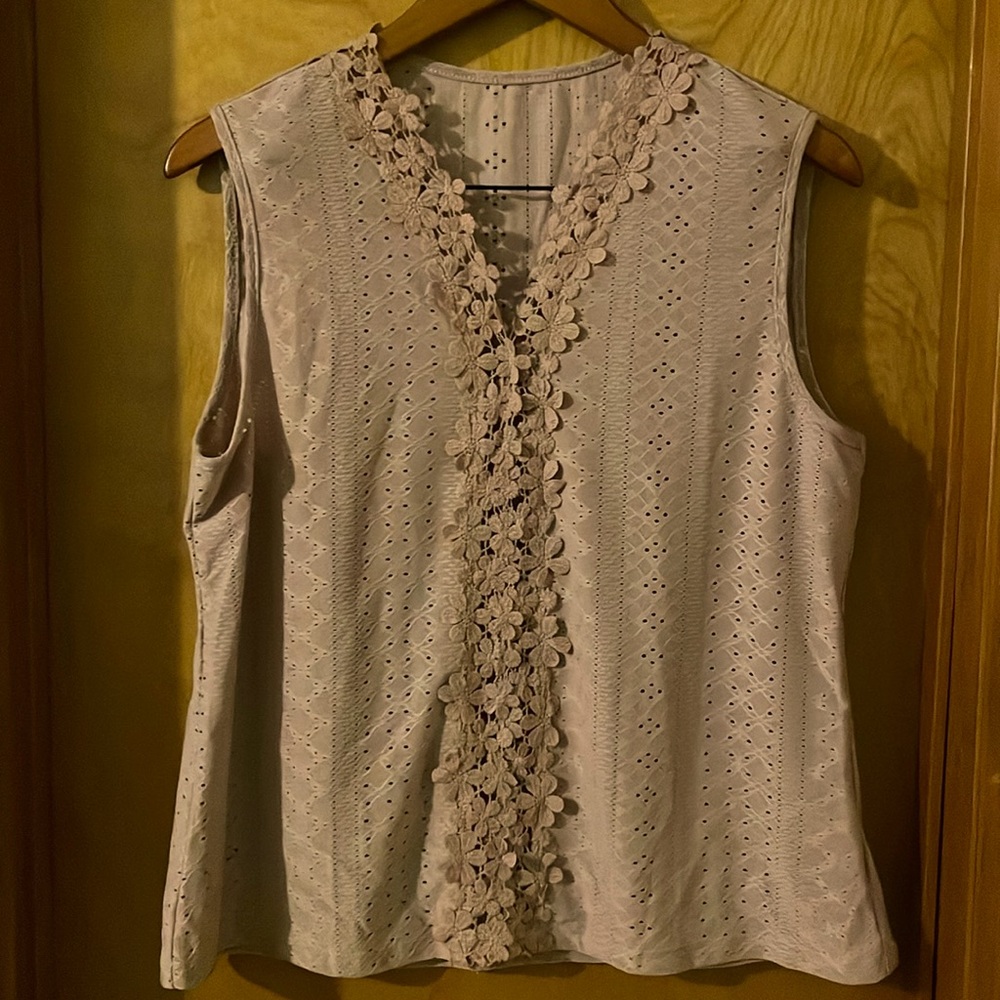 Eyelet, embroidered top, XL